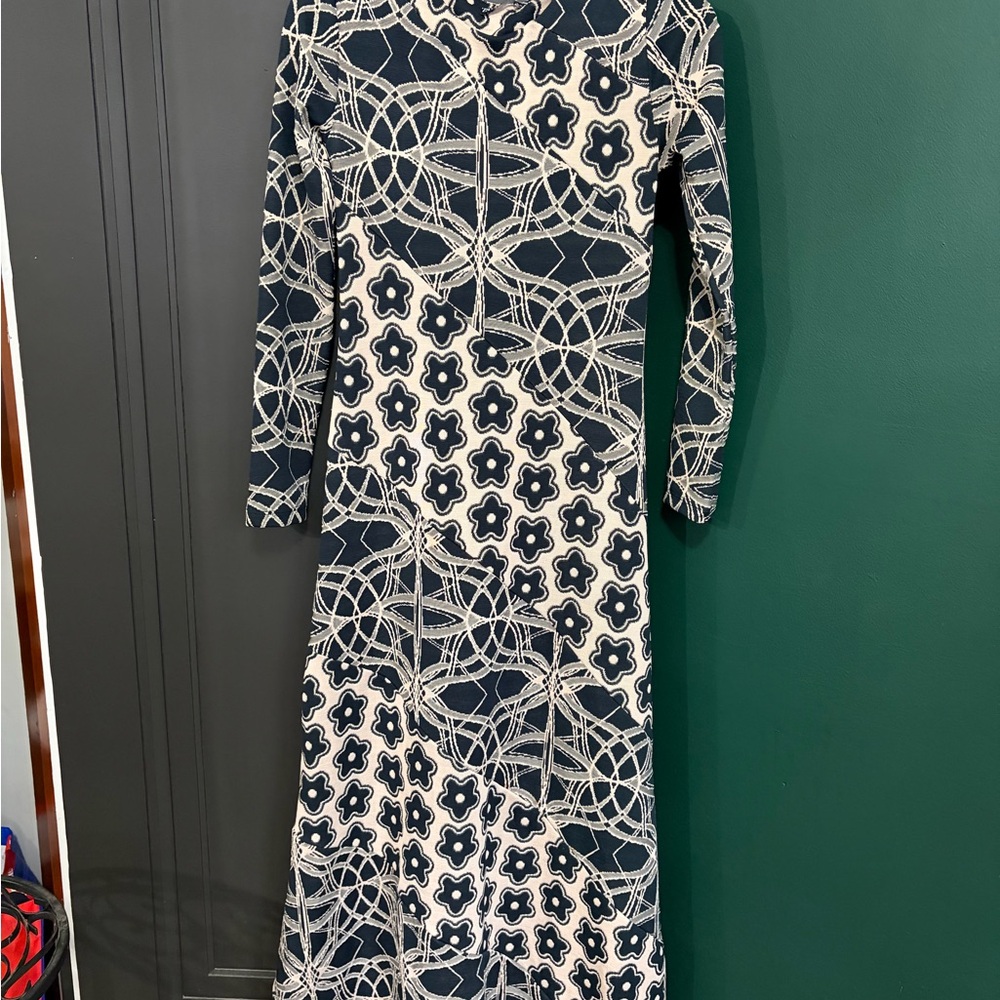 Zara Black and Cream Geometric Long Sleeve Dress